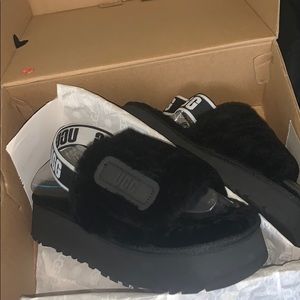 Brand new platform ugg slides